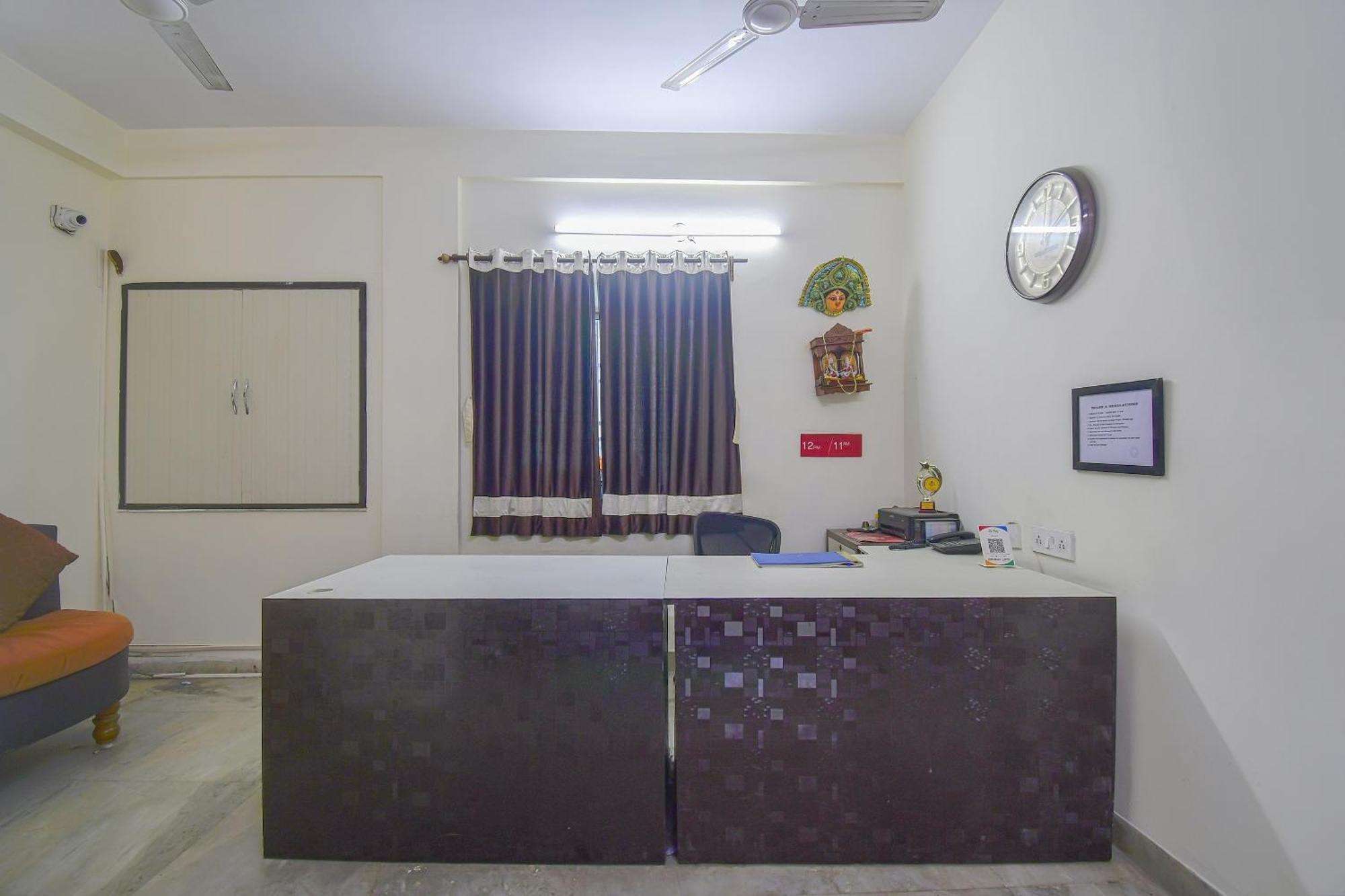 Super Collection O Bricks Inn Hazra Road Near Birla Mandir Колката Екстер'єр фото